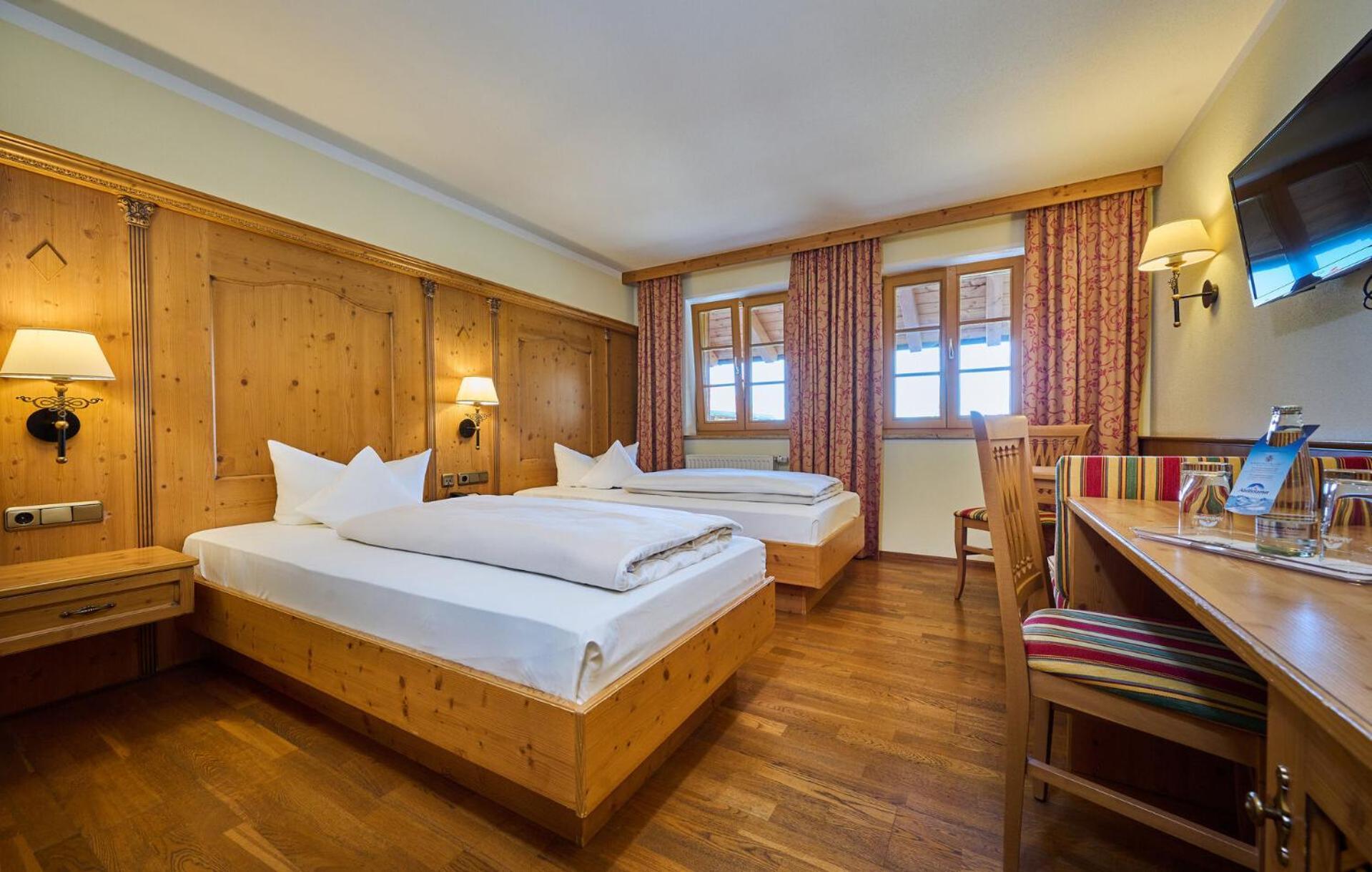Hotel Happinger Hof Розенгайм Екстер'єр фото